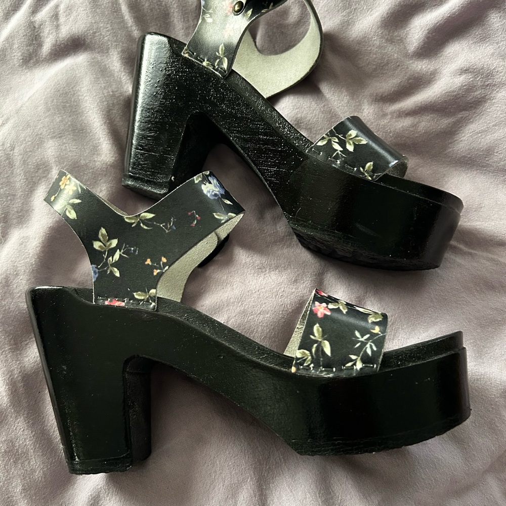 No. 6 Black Floral Platform Heels - Picture 2 of 5